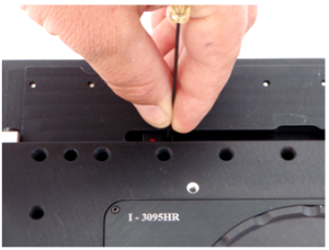 Figure 6b: After loosening setscrew as shown in figure 2b, move the limit until the “U” appears in the X-axis display as shown in figure 7c. Do not over-tighten. Figure 6b: After loosening setscrew as shown in figure 2b, move the limit until the “U” appears in the X-axis display as shown in figure 7c. Do not over-tighten.