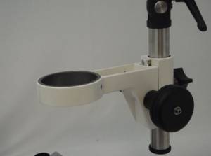 Figure # 3b. Removing the microscope from the focus carrier. Figure # 3b. Removing the microscope from the focus carrier.